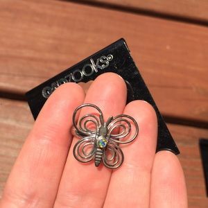 Butterfly ring with rhinestone